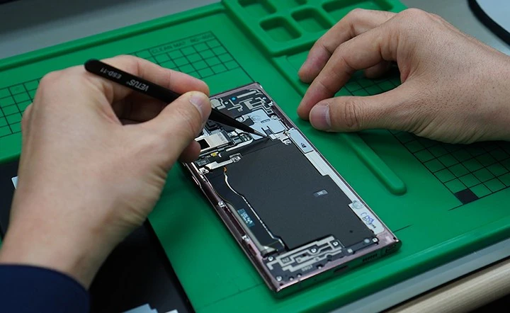 Samsung S23 repair in JVC