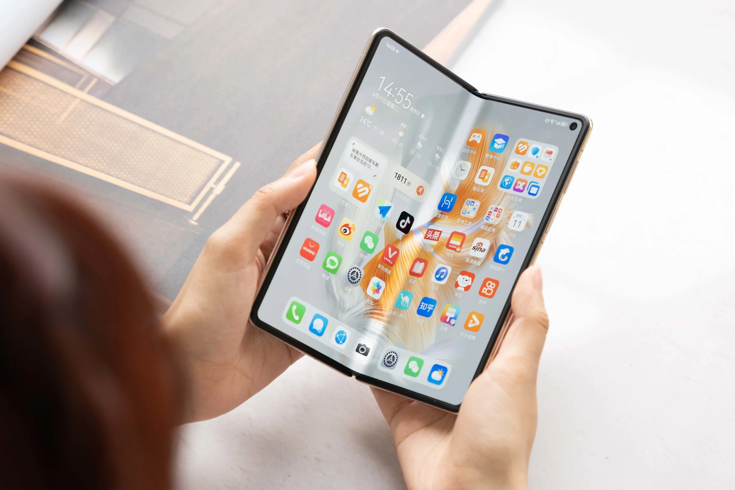 Huawei Mate X3 screen replacement